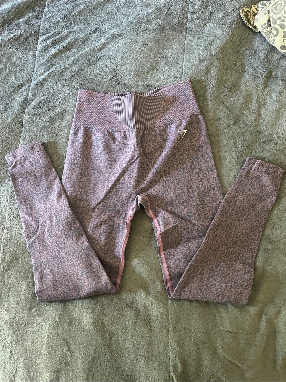 Gymshark Women’s Seamless High-Waist Heathered Pink Leggings